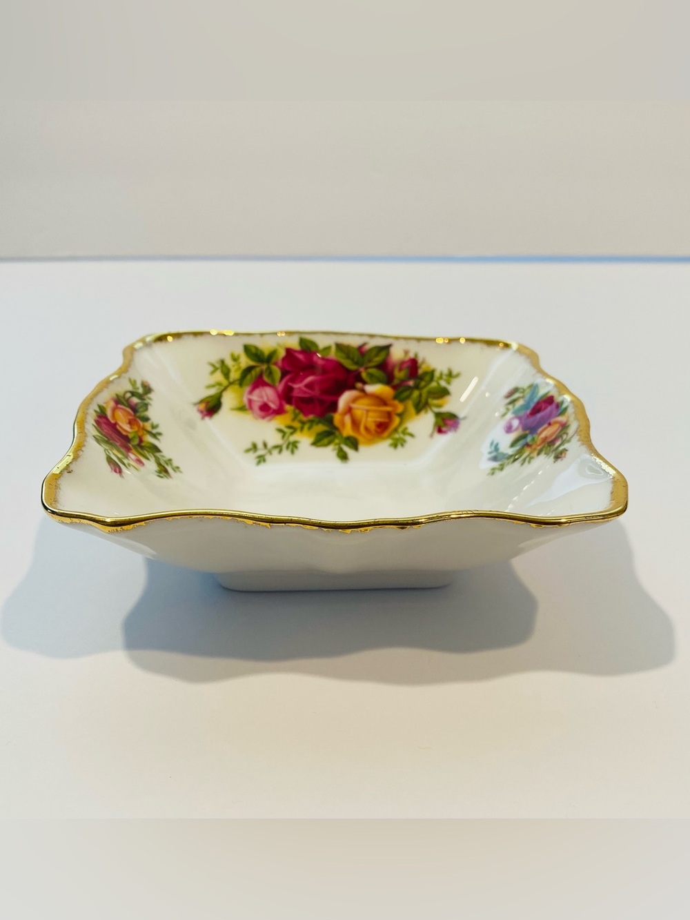 Royal Albert Old Country Roses Square Trinket Candy Nut Dish Like New